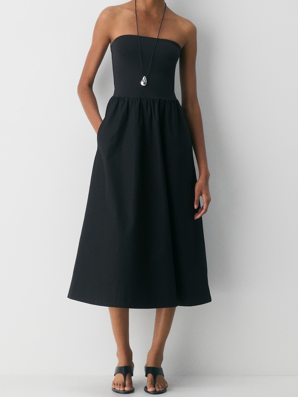 Aritzia Babaton black strapless Fluid Poplin Dress